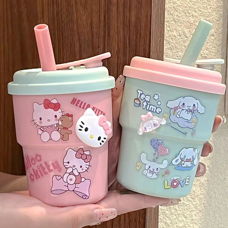 Niedlicher dreidimensionaler Aufkleber Sanrio Kitty Wasserbecher Neuer Cinnamoroll Strohbecher Tragbarer Kaffee Milchbecher Gutes Geschenk